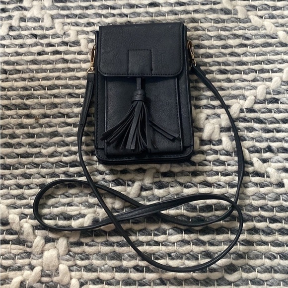 Slim Black Cell phone Bag - Picture 1 of 3